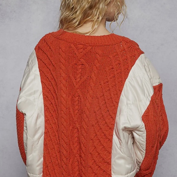 057 - POL V-Neck Long Sleeve Twist Knit Contrast Orange Cable Knit Sweater - Picture 4 of 5